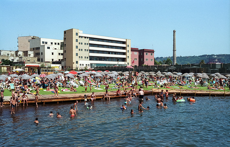 Strandbad bei Neapel